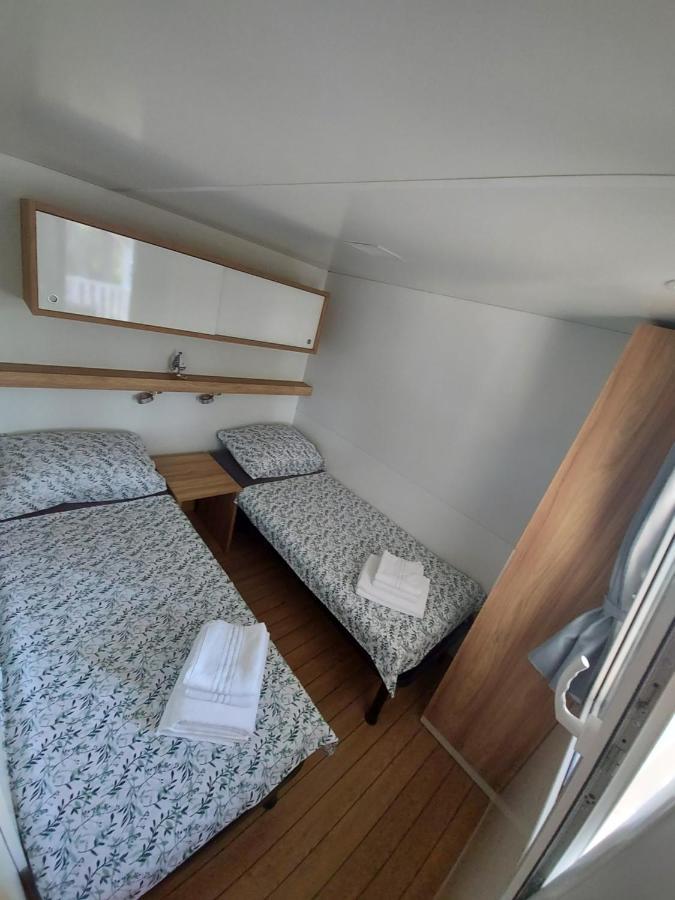 Philomena Mobile Home Camping Pašman Εξωτερικό φωτογραφία
